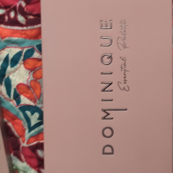 DOMINIQUE Essential Palette - Picture 6 of 8